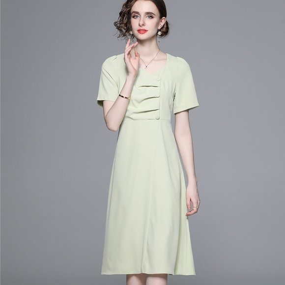 Dresses & Skirts - Simple and gentle style French waist short-sleeved dress